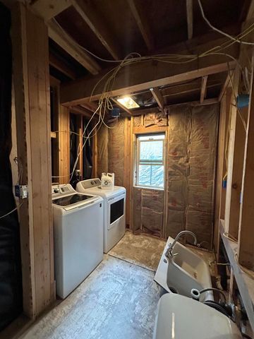 601 McMullen Creek Road, Selma, OR 97538