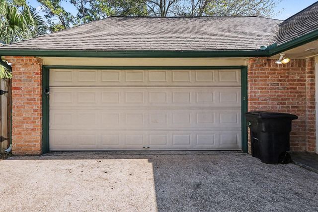 16118 Hexham Drive, Spring, TX 77379