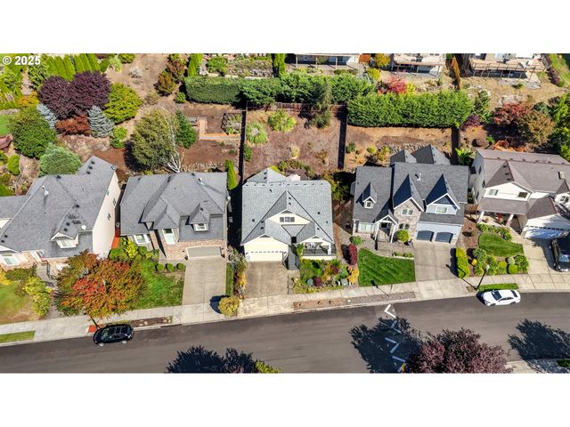 867 W LOOKOUT RIDGE Dr, Washougal, WA 98671