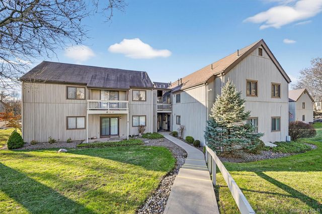 59 Sycamore Drive, Middletown, NY 10940