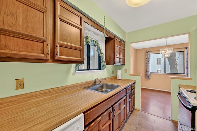 59 Sycamore Drive, Middletown, NY 10940