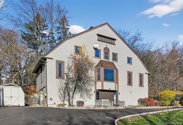 59 Sycamore Drive, Middletown, NY 10940