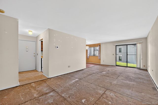 59 Sycamore Drive, Middletown, NY 10940