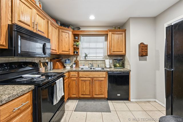 5154 S 34th West Avenue, Tulsa, OK 74107