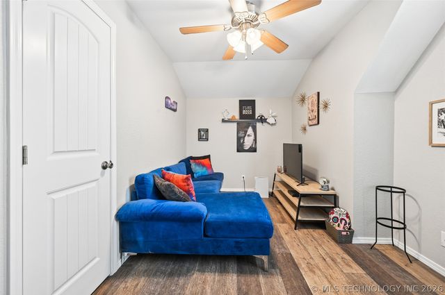 5154 S 34th West Avenue, Tulsa, OK 74107