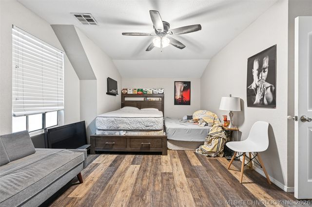 5154 S 34th West Avenue, Tulsa, OK 74107