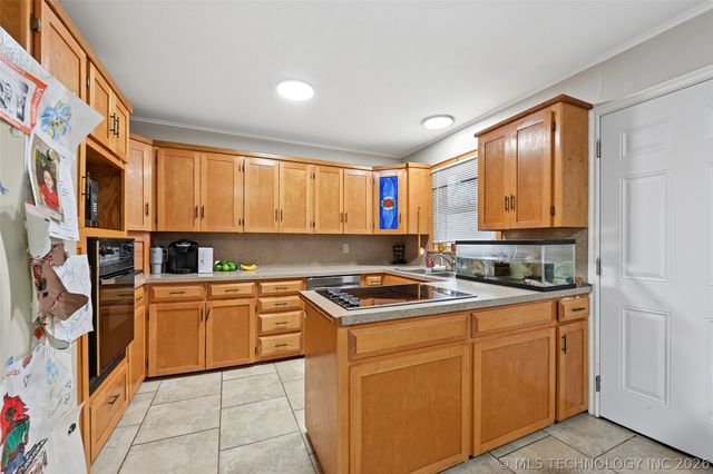 5154 S 34th West Avenue, Tulsa, OK 74107