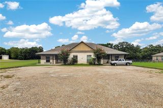 4001 Golden Eagle Drive, Bryan, TX 77808