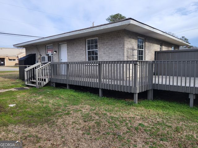 2418 26TH Avenue SW, Lanett, AL 36863