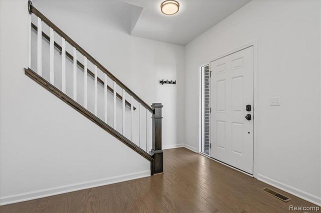 8249 Starina Court, Brighton, MI 48116