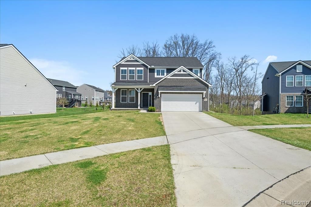 8249 Starina Court, Brighton, MI 48116