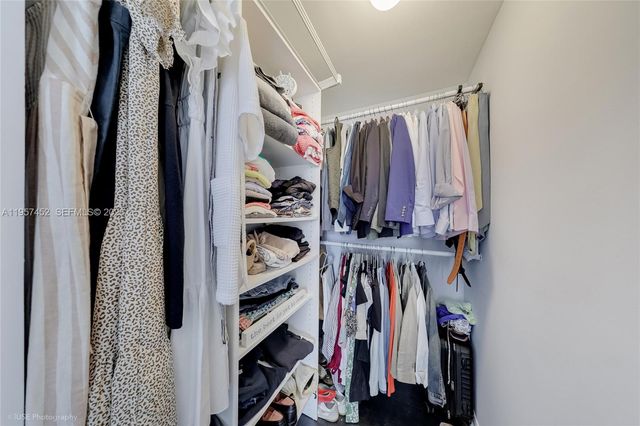 115 SW 11th St 505, Miami, FL 33130