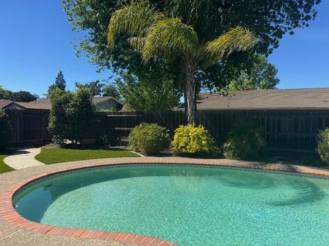 7039 Bridgeport Cir, Stockton, CA 95207