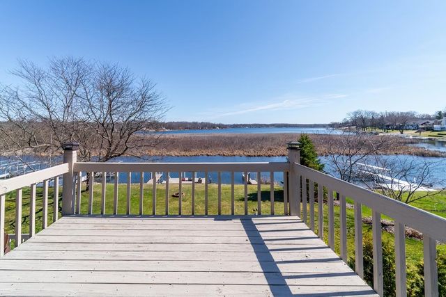 195 Lane 230a Jimmerson Lk, Angola, IN 46703