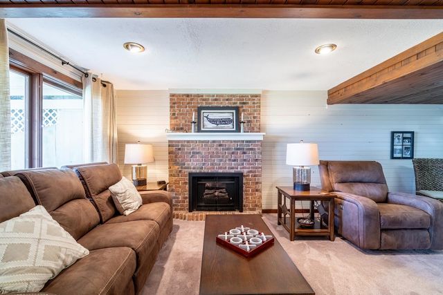 195 Lane 230a Jimmerson Lk, Angola, IN 46703