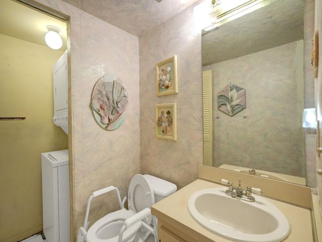 865 NW 29th Avenue A, Delray Beach, FL 33445