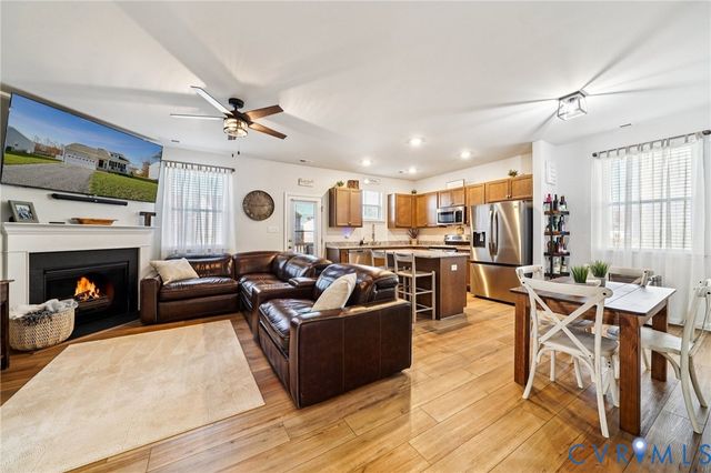 243 Bellevue Cir, Aylett, VA 23009