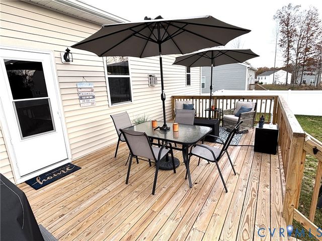 243 Bellevue Cir, Aylett, VA 23009