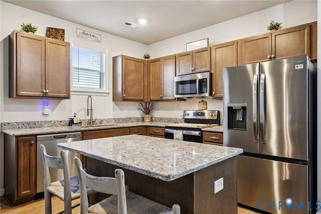 243 Bellevue Cir, Aylett, VA 23009