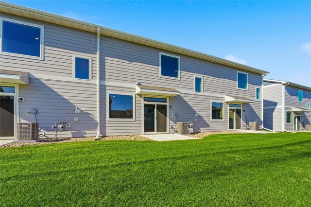 231 NW Waverly Drive, Waukee, IA 50263