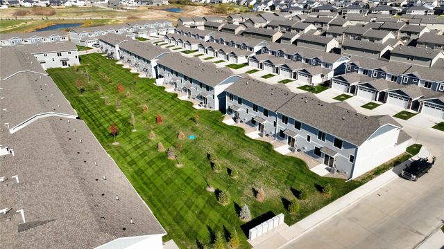 231 NW Waverly Drive, Waukee, IA 50263