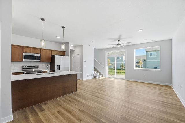 231 NW Waverly Drive, Waukee, IA 50263