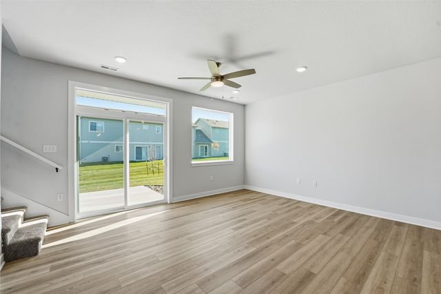 231 NW Waverly Drive, Waukee, IA 50263