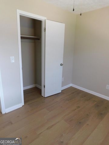 6740 Cambridge Drive, Rex, GA 30273