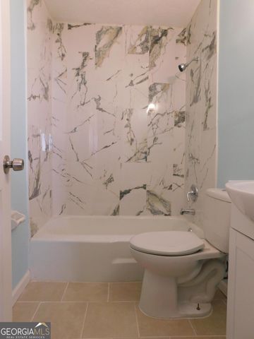 6740 Cambridge Drive, Rex, GA 30273