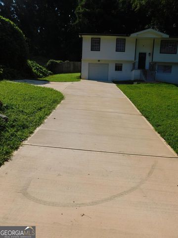 6740 Cambridge Drive, Rex, GA 30273