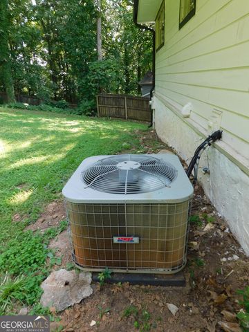 6740 Cambridge Drive, Rex, GA 30273