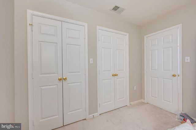 2410 DAKOTA LAKES DR, Herndon, VA 20171