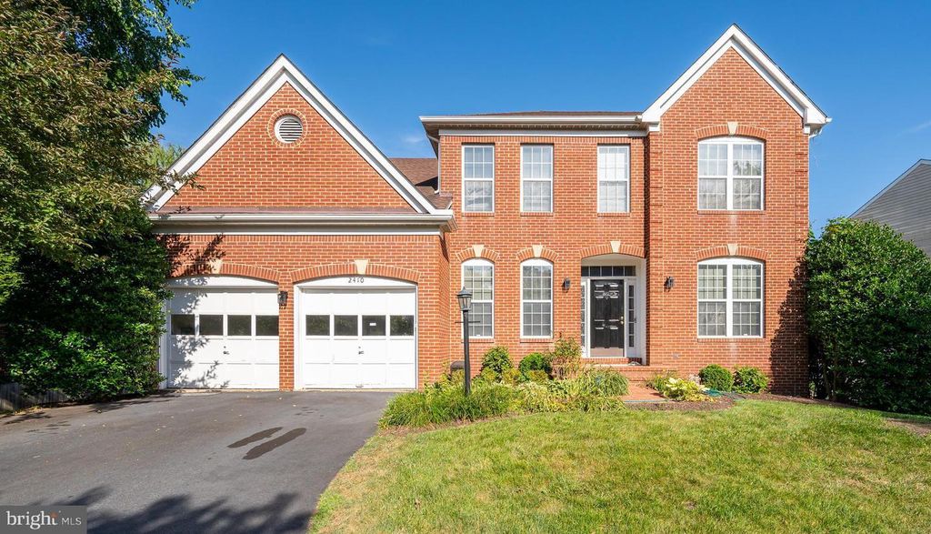 2410 DAKOTA LAKES DR, Herndon, VA 20171