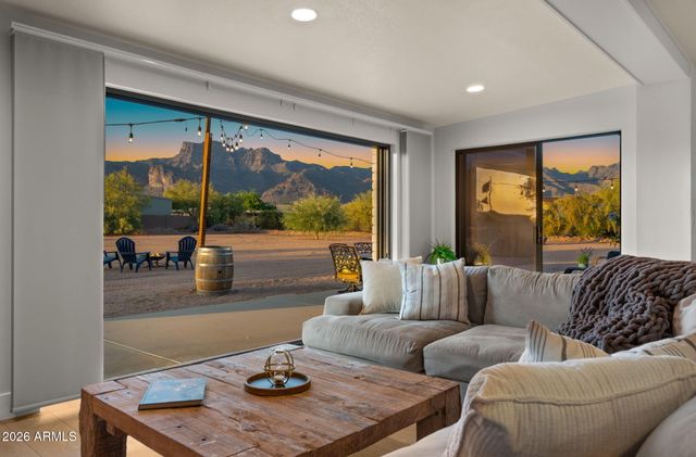 5770 E 22nd Avenue, Apache Junction, AZ 85119