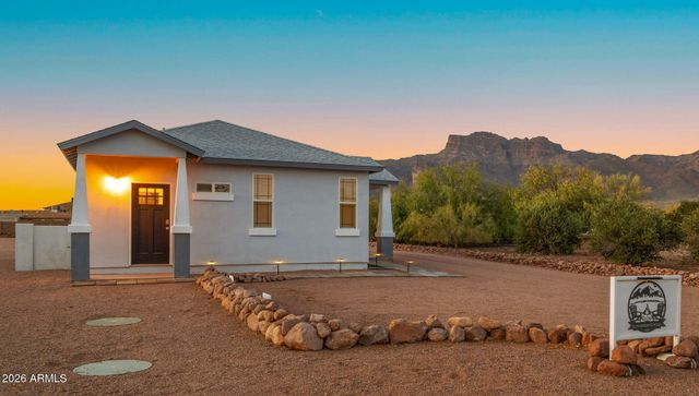 5770 E 22nd Avenue, Apache Junction, AZ 85119