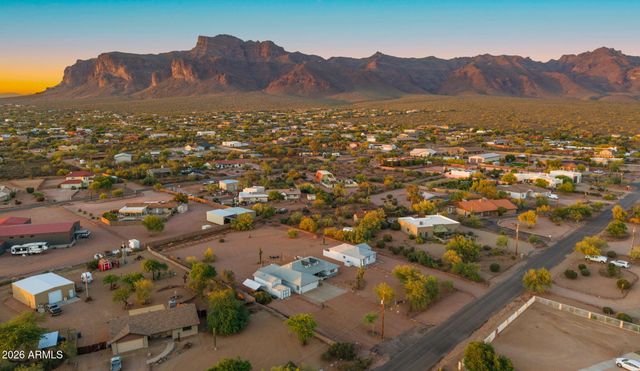5770 E 22nd Avenue, Apache Junction, AZ 85119