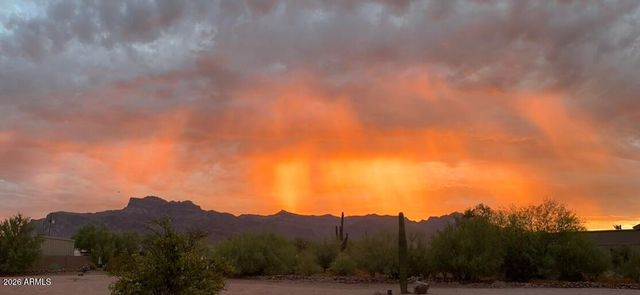 5770 E 22nd Avenue, Apache Junction, AZ 85119