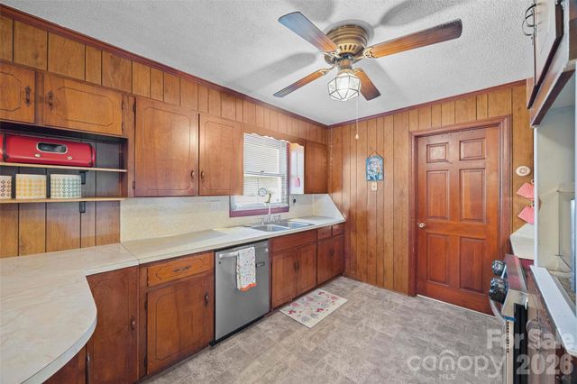 1379 Oakdale Road, Rock Hill, SC 29730