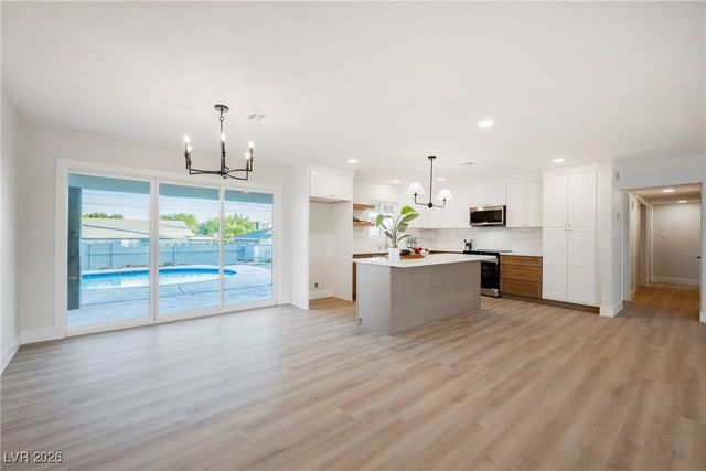 617 6th Street, Boulder City, NV 89005