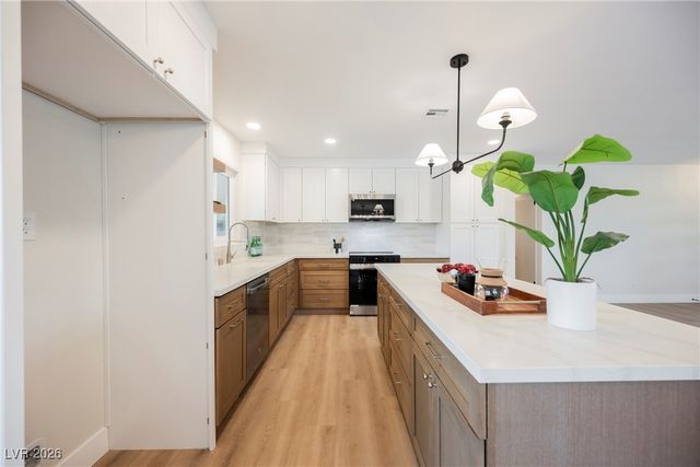 617 6th Street, Boulder City, NV 89005