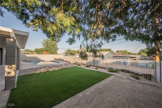 617 6th Street, Boulder City, NV 89005