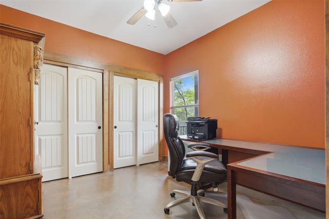700 Augusta CIR N, Point Venture, TX 78645