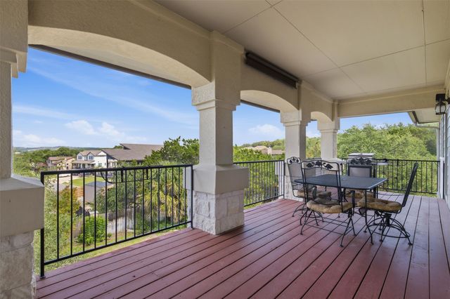 700 Augusta CIR N, Point Venture, TX 78645