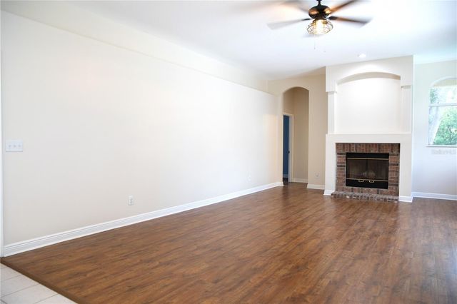 5622 GLENCREST BOULEVARD, Tampa, FL 33625