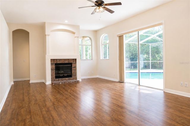5622 GLENCREST BOULEVARD, Tampa, FL 33625