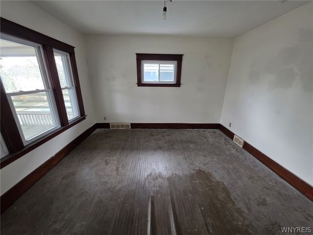 543 25th Street, Niagara Falls, NY 14301