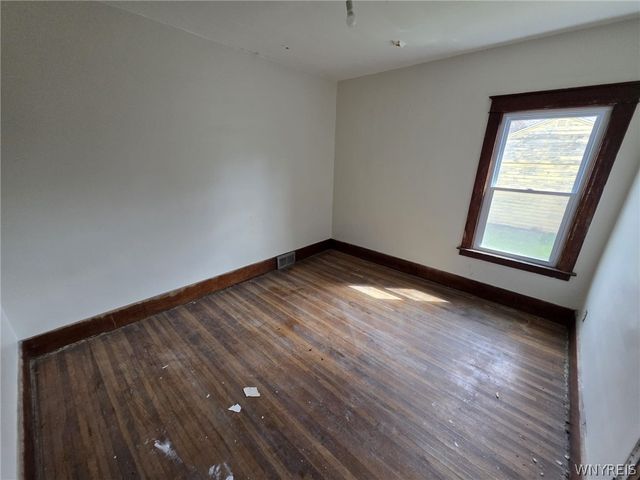 543 25th Street, Niagara Falls, NY 14301