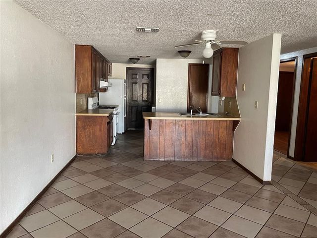 7523 NW 113th Place, Oklahoma City, OK 73162