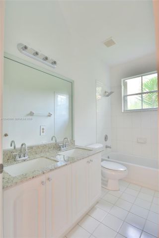 4534 NW 94th Pl, Doral, FL 33178