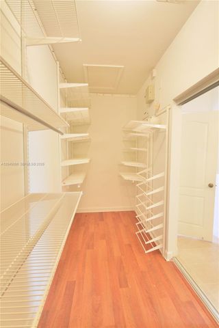 4534 NW 94th Pl, Doral, FL 33178
